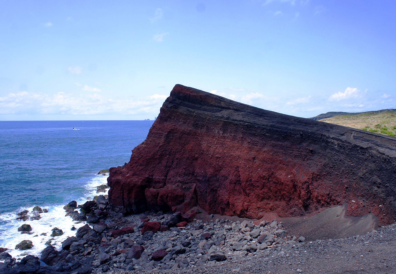 三宅島の新鼻新山